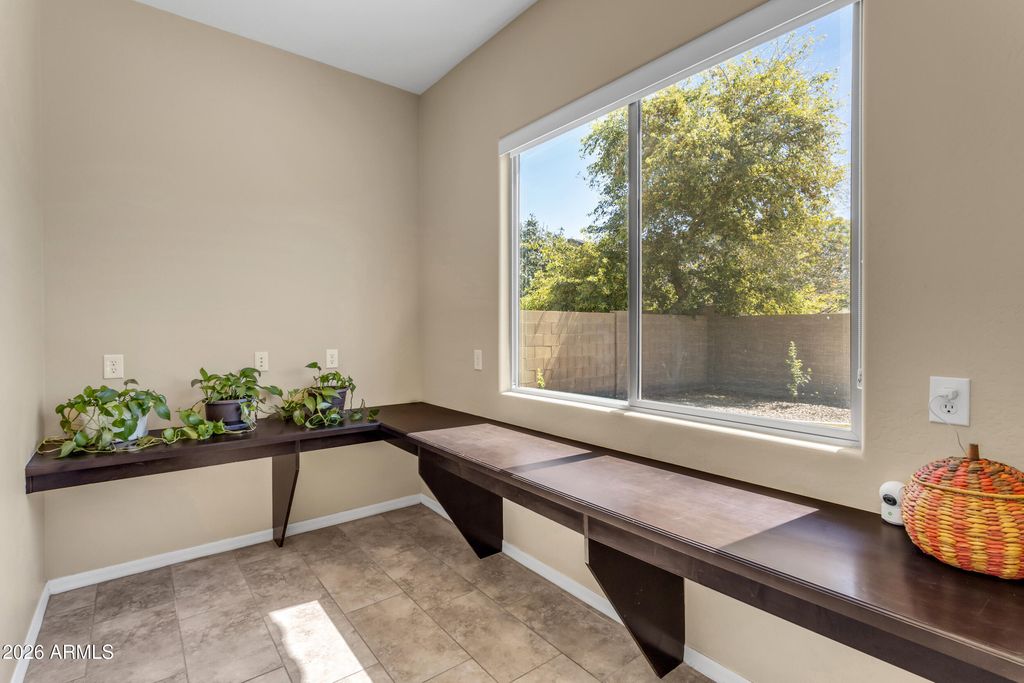 Image 20 of property listing at 2827 E MUIRFIELD Street, Gilbert, AZ 85298
