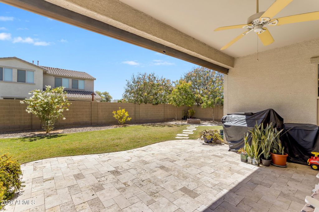 Image 38 of property listing at 2827 E MUIRFIELD Street, Gilbert, AZ 85298