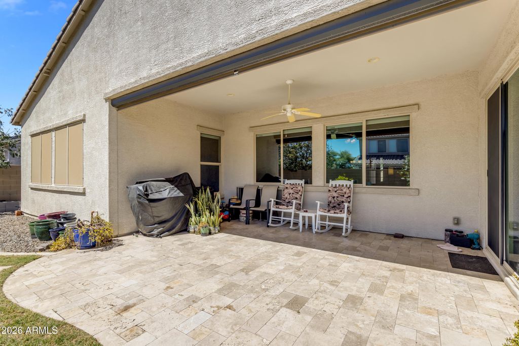 Image 40 of property listing at 2827 E MUIRFIELD Street, Gilbert, AZ 85298