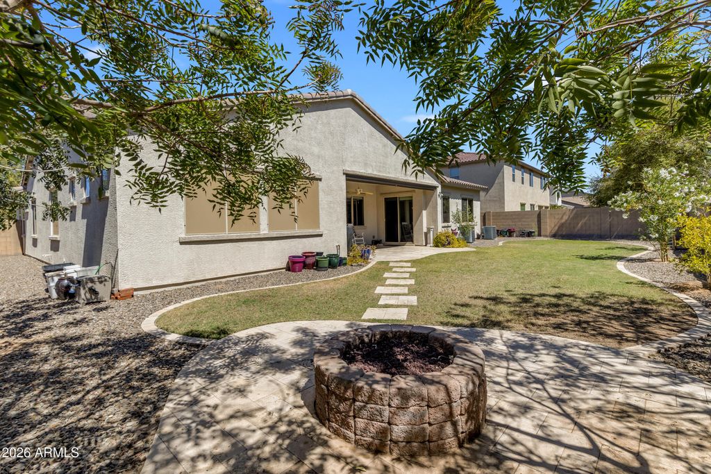 Image 41 of property listing at 2827 E MUIRFIELD Street, Gilbert, AZ 85298