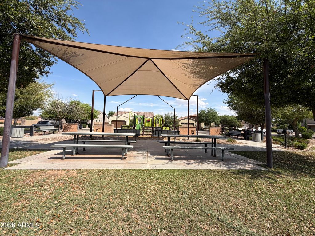 Image 47 of property listing at 2827 E MUIRFIELD Street, Gilbert, AZ 85298