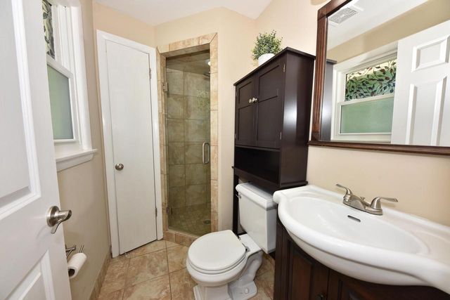 12475 Elmhurst PARKWAY, Elm Grove, WI 53122