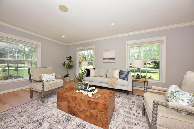 12475 Elmhurst PARKWAY, Elm Grove, WI 53122