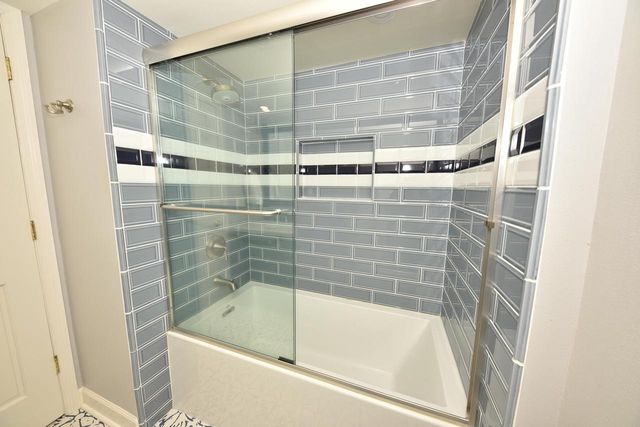 12475 Elmhurst PARKWAY, Elm Grove, WI 53122