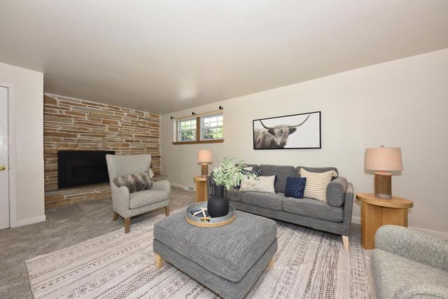 12475 Elmhurst PARKWAY, Elm Grove, WI 53122