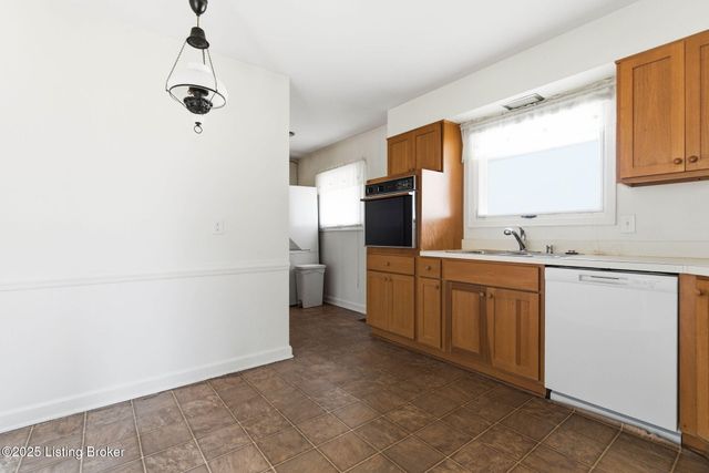 11108 Beech Rd, Louisville, KY 40223