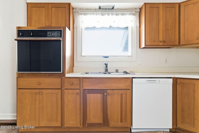 11108 Beech Rd, Louisville, KY 40223