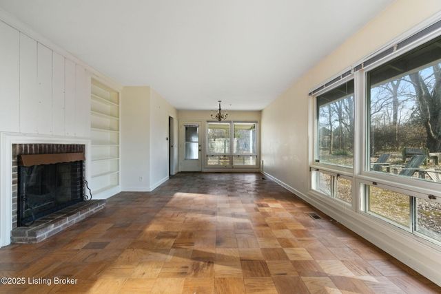 11108 Beech Rd, Louisville, KY 40223