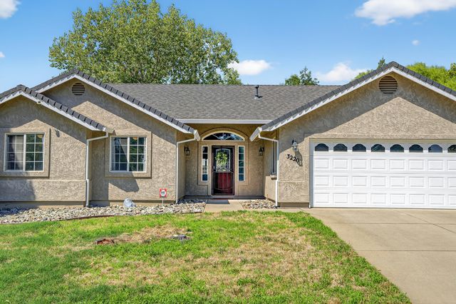 3220 Wandsworth Drive, Shasta Lake, CA 96019