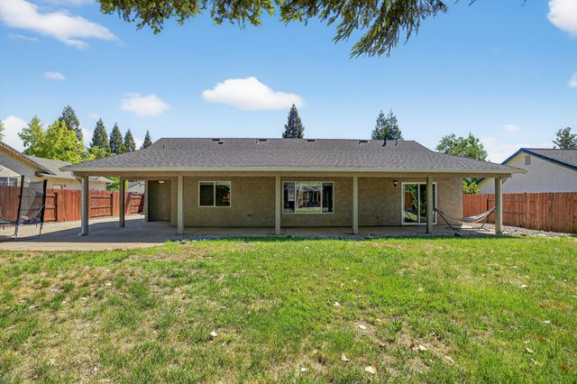 3220 Wandsworth Drive, Shasta Lake, CA 96019