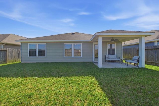 2502 Gelding Manor Drive, Alvin, TX 77511