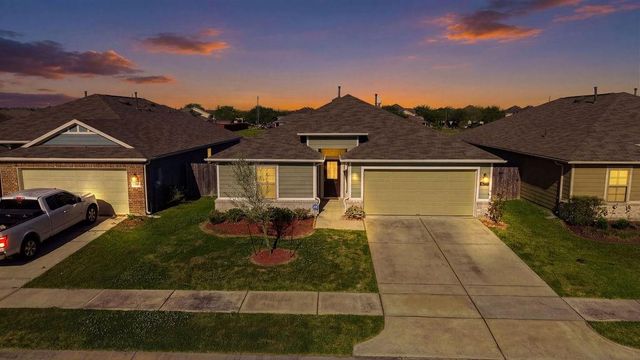 2502 Gelding Manor Drive, Alvin, TX 77511