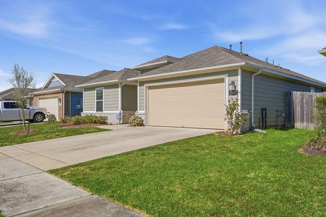 2502 Gelding Manor Drive, Alvin, TX 77511