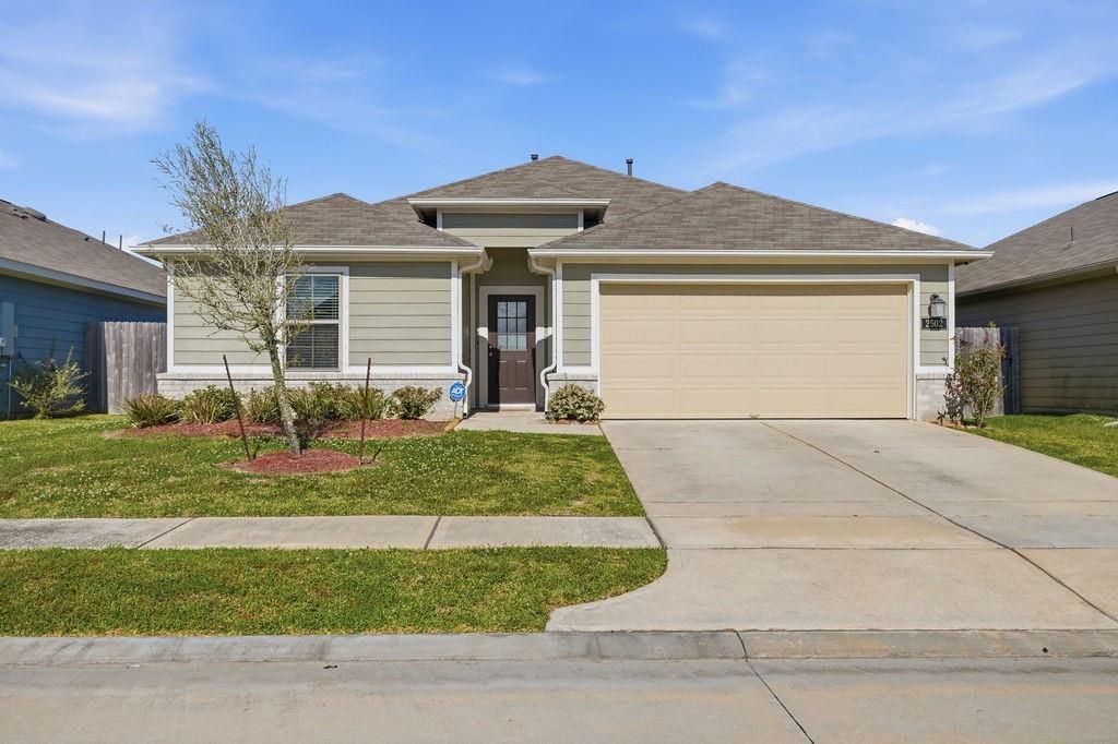 2502 Gelding Manor Drive, Alvin, TX 77511