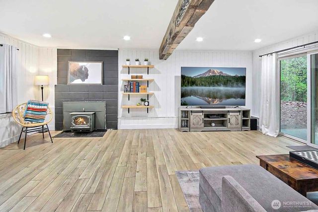 31625 NE 104th Street, Carnation, WA 98014