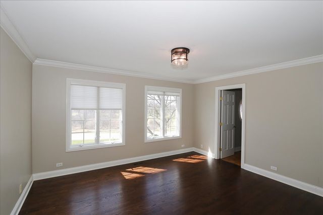 5N523 E Lakeview Circle, St. Charles, IL 60175