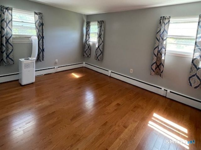 21 McDermott Circle, Hamden, CT 06518