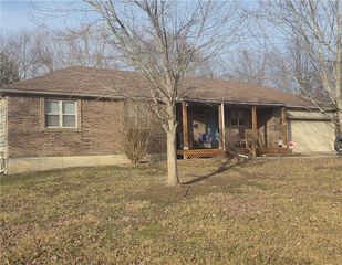 104 E 8th Street, Adrian, MO 64720