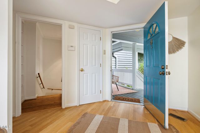 104 Homewood Drive, Chapel Hill, NC 27514