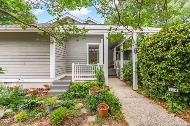 104 Homewood Drive, Chapel Hill, NC 27514
