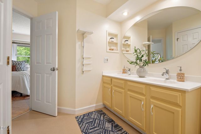 104 Homewood Drive, Chapel Hill, NC 27514