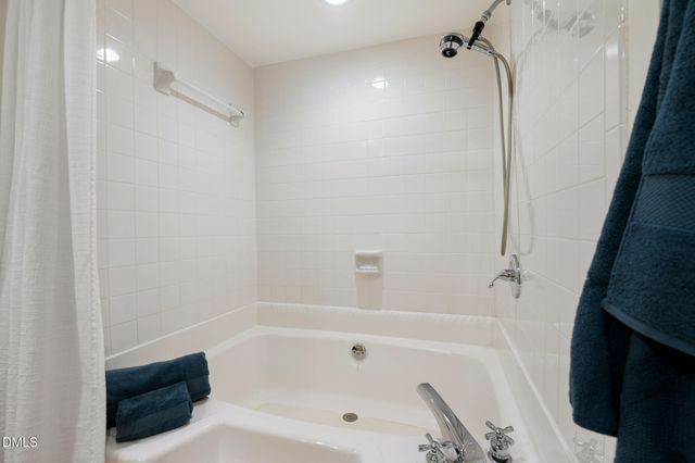 104 Homewood Drive, Chapel Hill, NC 27514