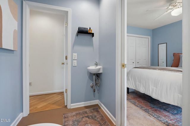 104 Homewood Drive, Chapel Hill, NC 27514