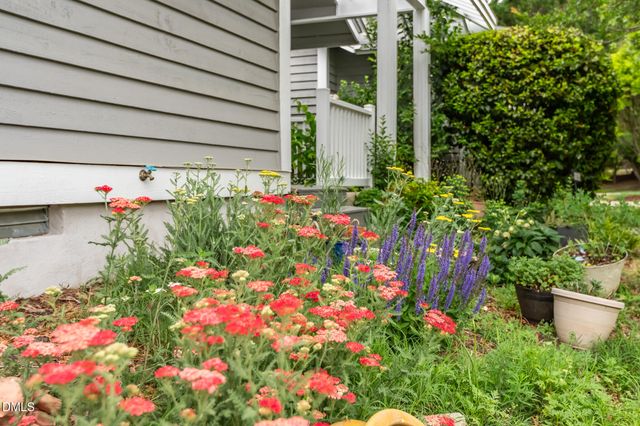 104 Homewood Drive, Chapel Hill, NC 27514