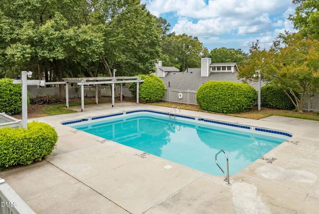 104 Homewood Drive, Chapel Hill, NC 27514