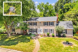 112 Lake Lorraine Drive, Swansea, IL 62226