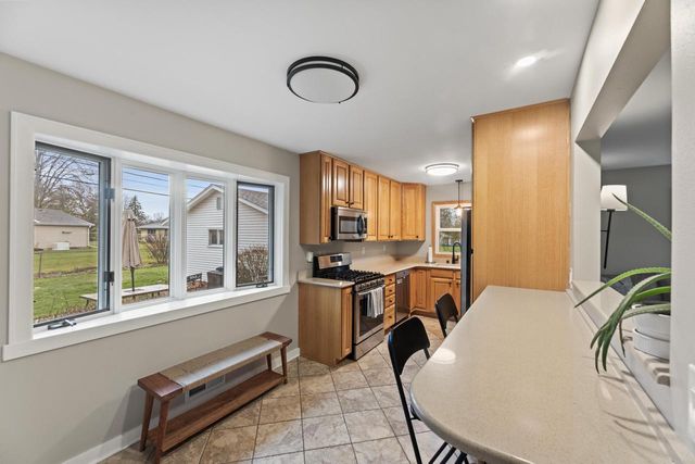 N54W14225 Van Buren DRIVE, Menomonee Falls, WI 53051