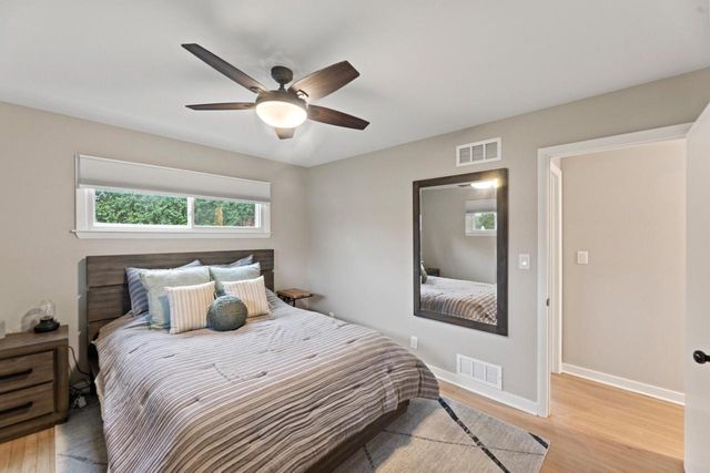 N54W14225 Van Buren DRIVE, Menomonee Falls, WI 53051