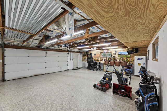 N54W14225 Van Buren DRIVE, Menomonee Falls, WI 53051