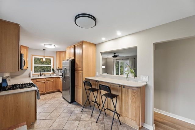 N54W14225 Van Buren DRIVE, Menomonee Falls, WI 53051