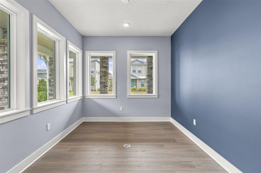 Image 11 of property listing at 10061 GOBAT ALLEY, Orlando, FL 32827