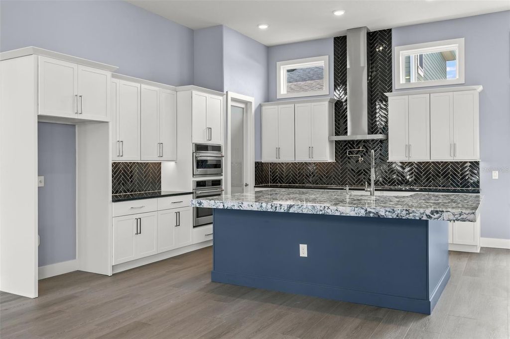 Image 22 of property listing at 10061 GOBAT ALLEY, Orlando, FL 32827