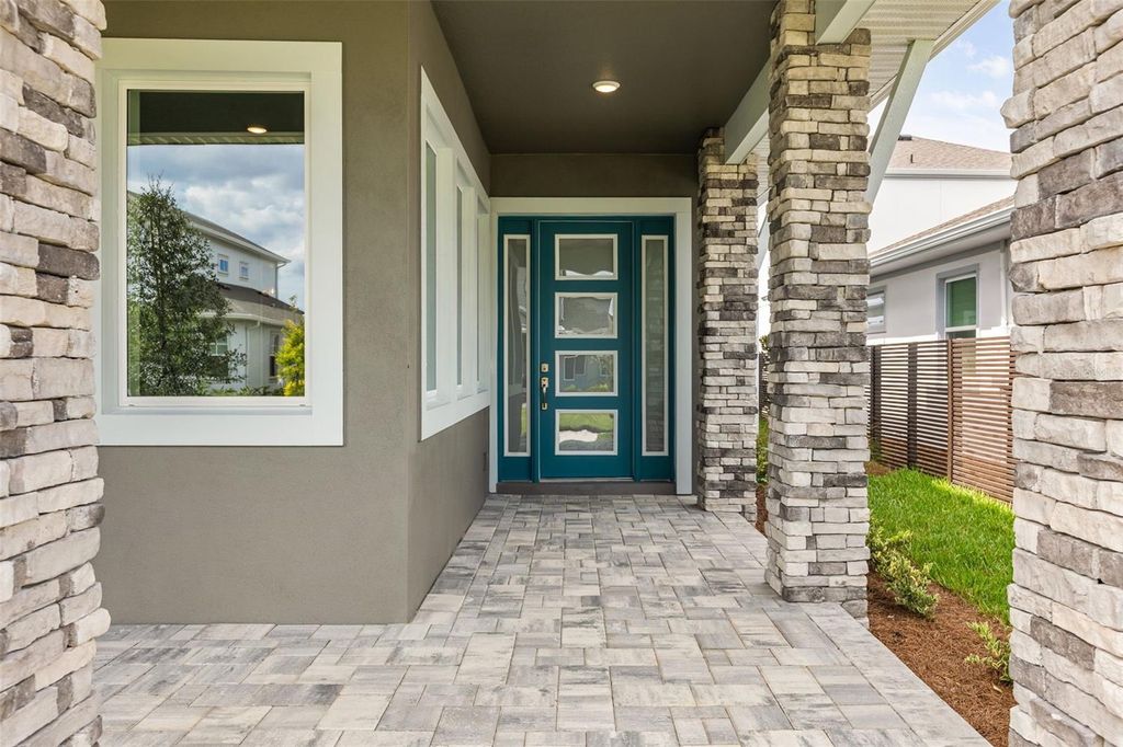 Image 6 of property listing at 10061 GOBAT ALLEY, Orlando, FL 32827