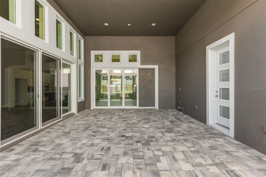 Image 57 of property listing at 10061 GOBAT ALLEY, Orlando, FL 32827
