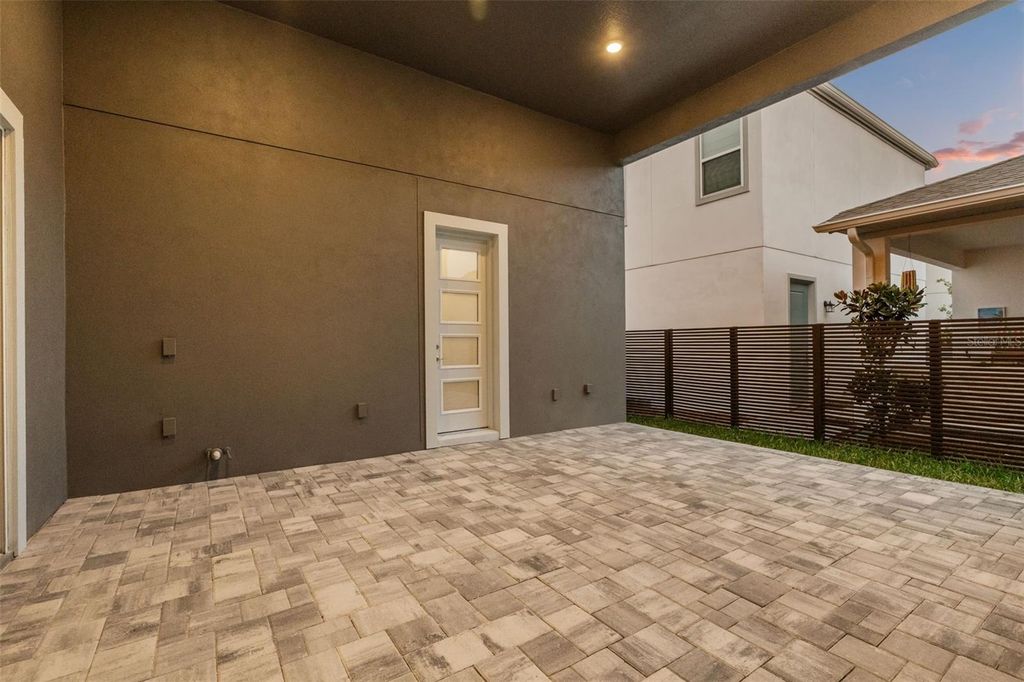 Image 61 of property listing at 10061 GOBAT ALLEY, Orlando, FL 32827