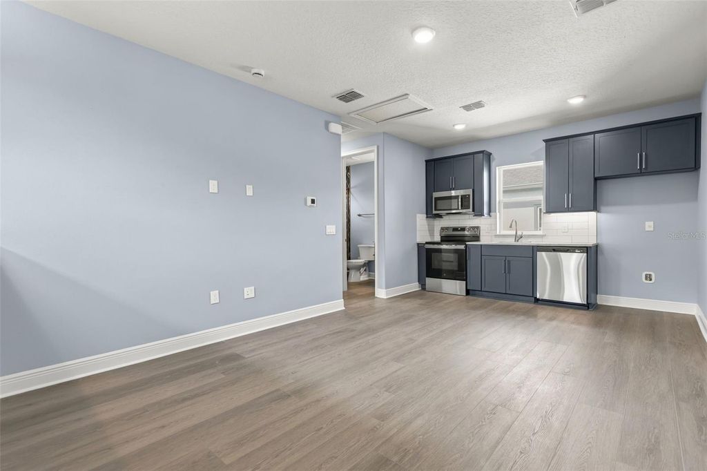 Image 66 of property listing at 10061 GOBAT ALLEY, Orlando, FL 32827