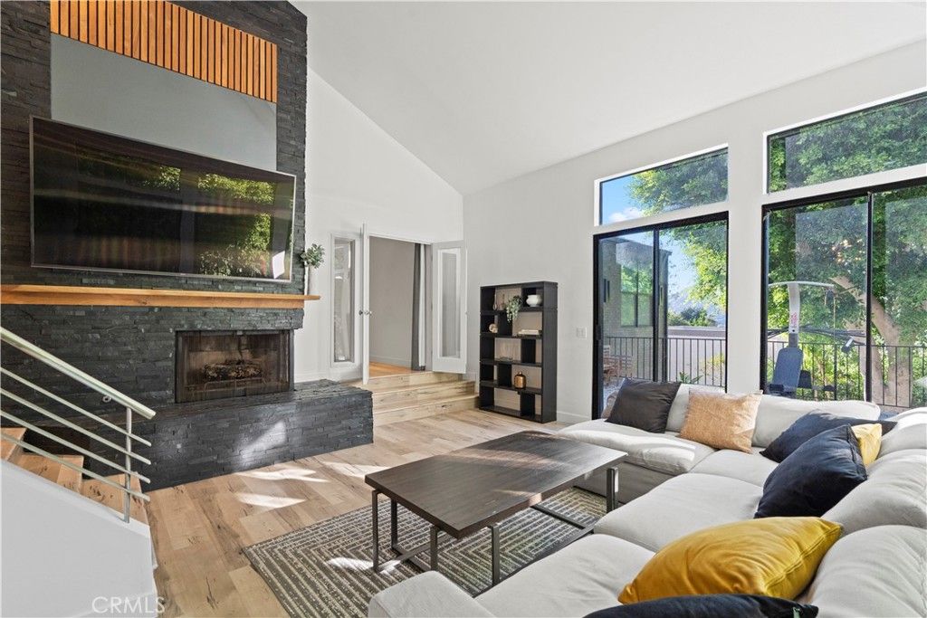 2650 Lisco Place, Los Angeles, CA 90046 — photo 3