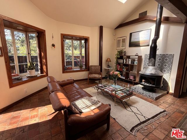 2566 Verbena Drive, Los Angeles, CA 90068