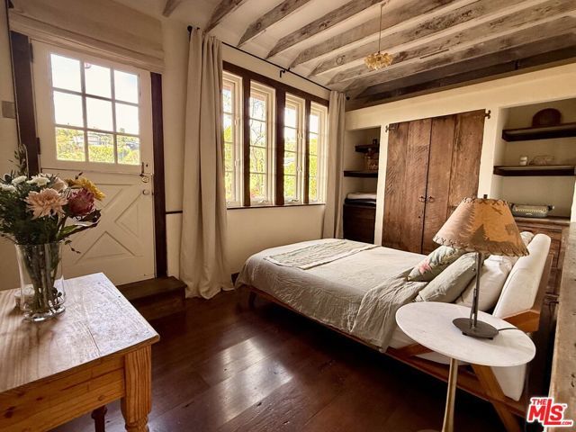 2566 Verbena Drive, Los Angeles, CA 90068