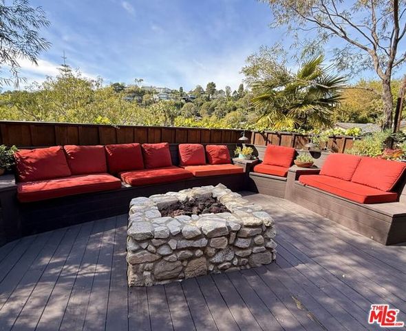 2566 Verbena Drive, Los Angeles, CA 90068