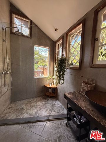 2566 Verbena Drive, Los Angeles, CA 90068