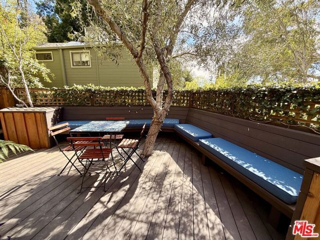 2566 Verbena Drive, Los Angeles, CA 90068