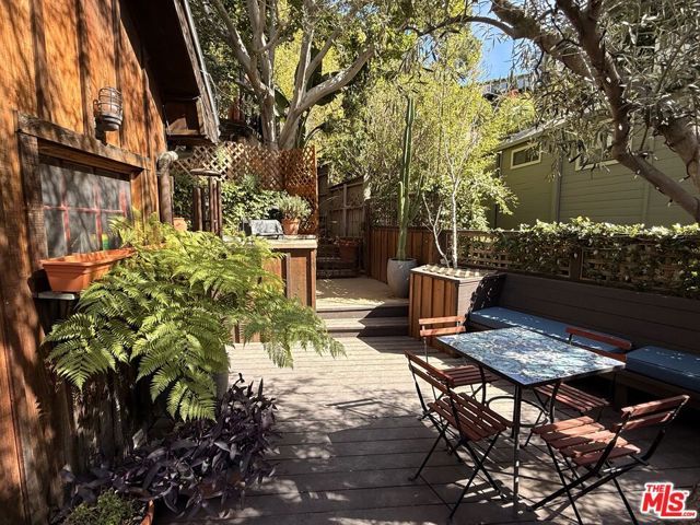 2566 Verbena Drive, Los Angeles, CA 90068