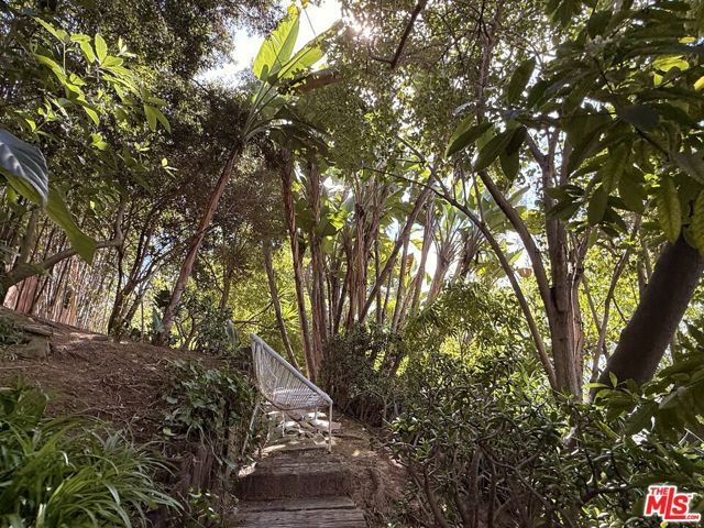 2566 Verbena Drive, Los Angeles, CA 90068