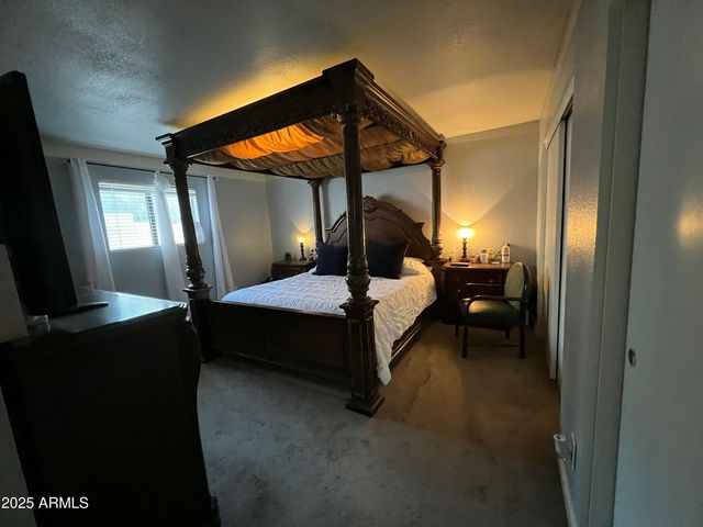 8007 W TUCKEY Lane, Glendale, AZ 85303