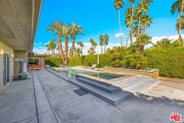 1930 S Toledo Avenue, Palm Springs, CA 92264